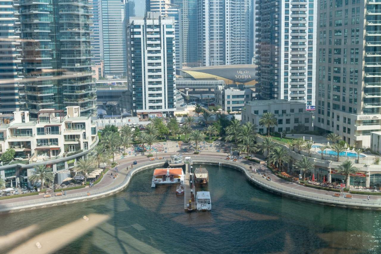 Higuests - Luxe With Incredible Marina Views Apartment *